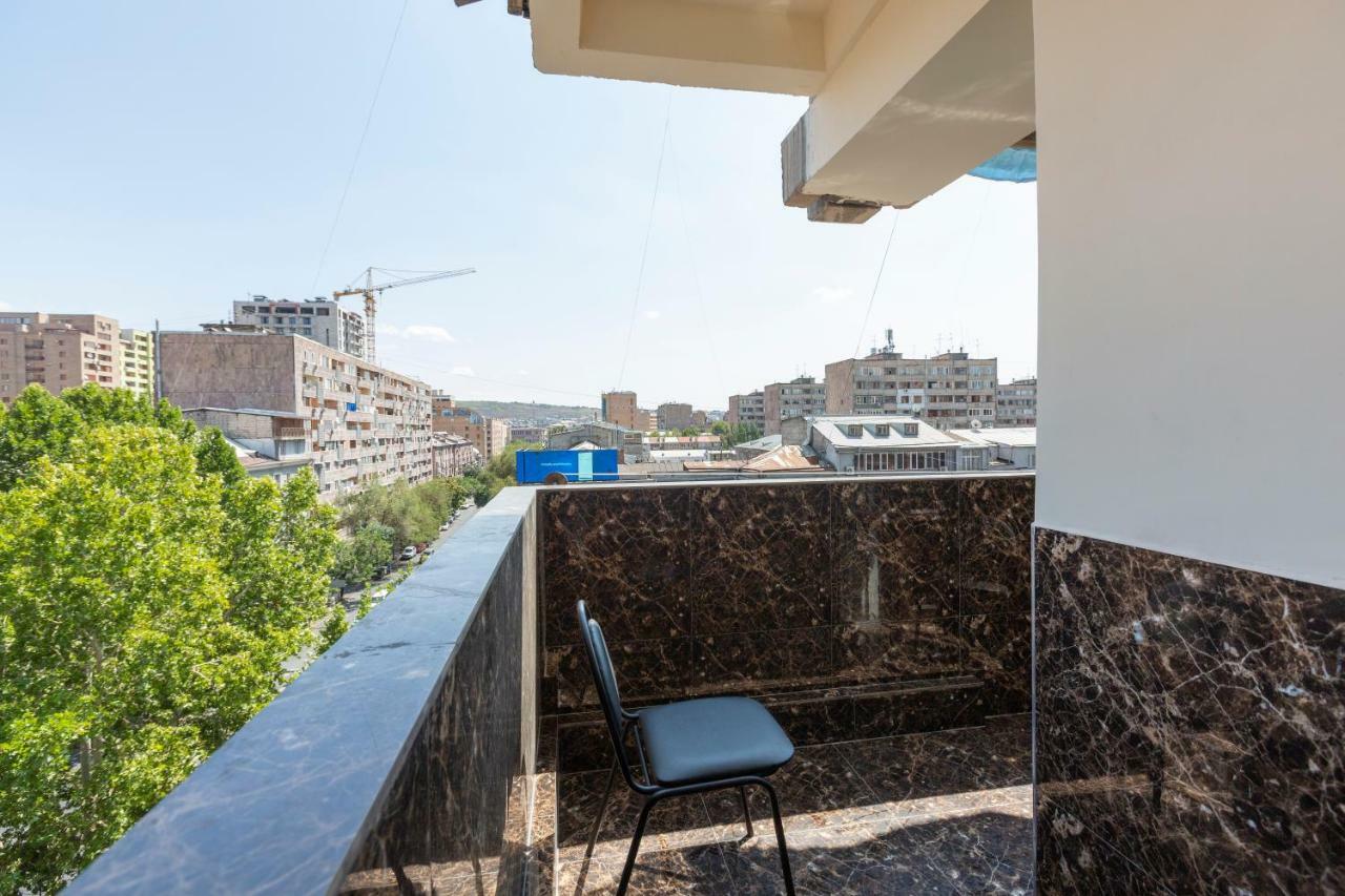 Umba Apartment N3 - Balcony And Mount Ararat View Jereván Kültér fotó