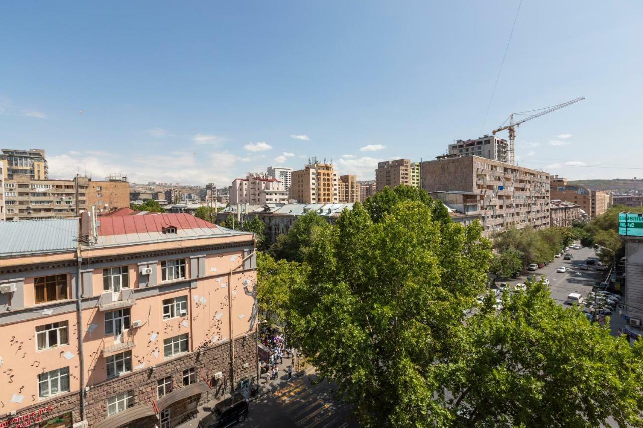 Umba Apartment N3 - Balcony And Mount Ararat View Jereván Kültér fotó