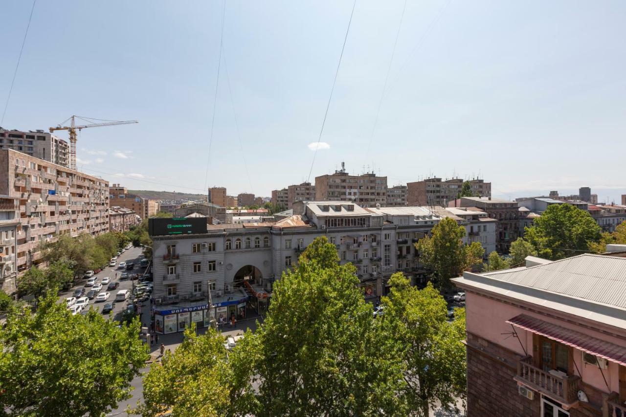 Umba Apartment N3 - Balcony And Mount Ararat View Jereván Kültér fotó